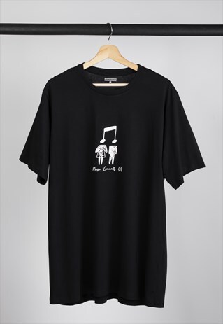 GRAPHIC DESIGN T-SHIRT IN BLACK