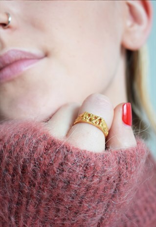 GOLD SIGNET RING RECTANGLE WITH ROSE DETAIL HANDMADE