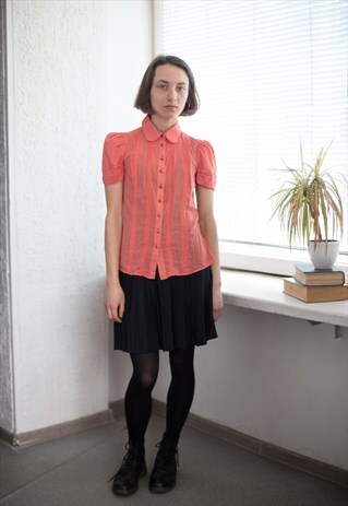 VINTAGE 70'S POLKA DOT SHORT PUFF SLEEVED BLOUSE IN RED