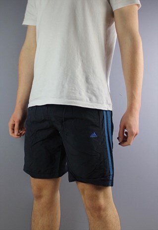 VINTAGE ADIDAS SHORTS IN NAVY WITH POCKETS, EMBROIDERED LOGO