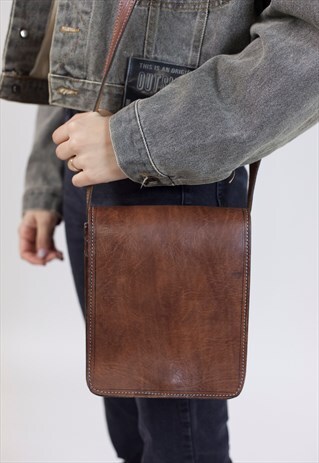 VINTAGE BROWN LEATHER HANDBAG