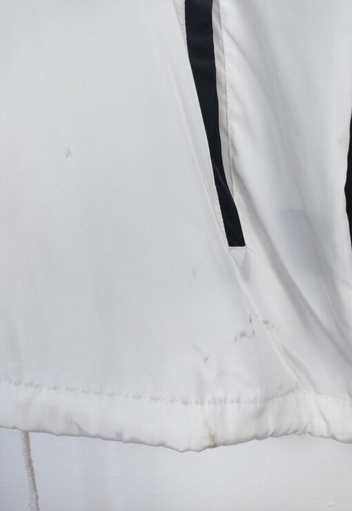 garment image