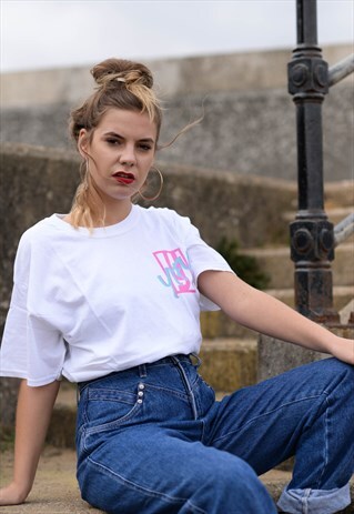 MAXIN LOGO T-SHIRT IN WHITE
