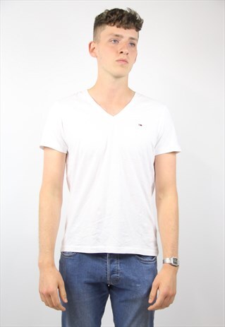 VINTAGE TOMMY HILFIGER V-NECK T-SHIRT