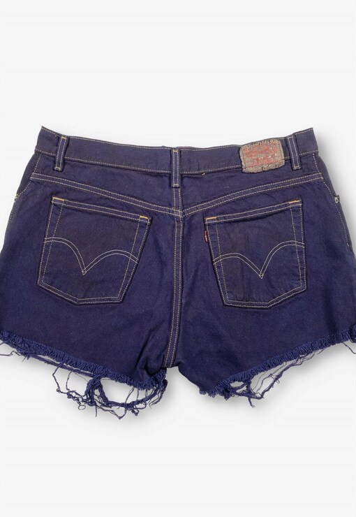 garment image