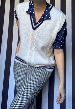 Vintage 80s handknitted vest, white and navy, sleeveless