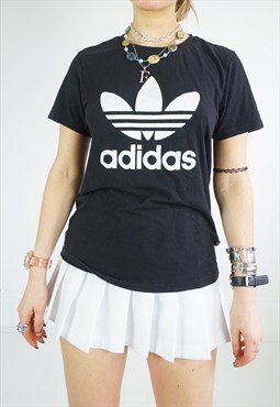 Vintage Adidas Y2K 00S Tshirt Top Basic Tee Black White Logo