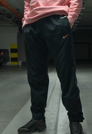 VINTAGE 90S NIKE STREETWEAR RETRO SPORT