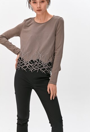 BLACK EMBROIDERED KNIT TOP