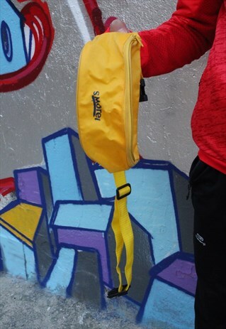 VINTAGE ST MORET BUM BAG