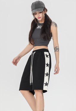 Star print shorts premium sports pants in black and white