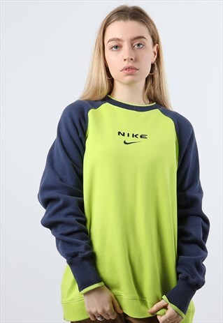 VINTAGE NIKE MEDIUM GREEN EMBROIDERED LOGO SWEATSHIRT