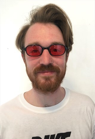 VINTAGE BLACK SLIM SUNGLASSES WITH RED LENSES