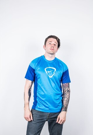 VINTAGE NIKE SPORTS T-SHIRT IN BLUE