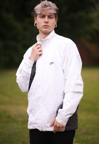 VINTAGE NIKE 90'S WHITE WINDBREAKER JACKET