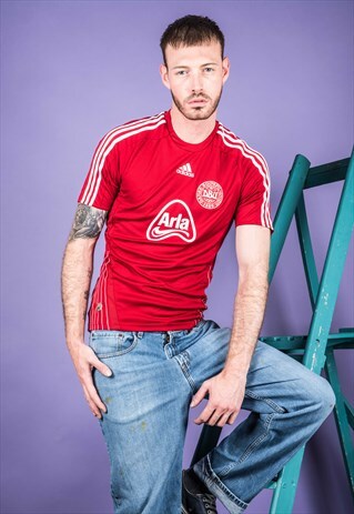 VINTAGE 1990S RED ADIDAS FOOTBALL SHIRT