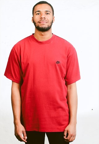 VINTAGE NIKE T-SHIRT