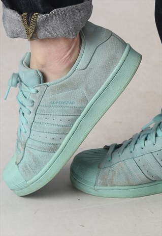 ADIDAS SUEDE SHELL TOE SUPERSTARS TRAINERS UK 8.5, US 9 (KEE