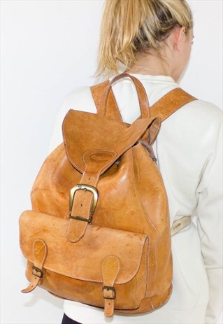 VINTAGE 90'S LARGE LEATHER BACK PACK / WEEKEND BAG