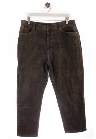 VINTAGE LL BEAN CORDUROY PANTS GREEN WITH A CORDUROY LOOK