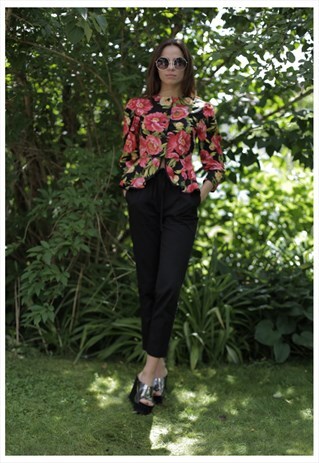 VINTAGE 90'S BLACK FLOWER PRINT LONG SLEEVED JACKET