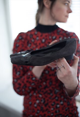 VINTAGE 80'S SUEDE GREY LOW HEELED SHOES