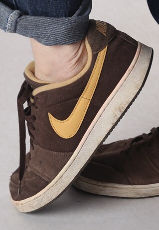 NIKE SUEDE TRAINERS UK 9 , US 10, (F1I)