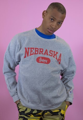VINTAGE CHAMPION SWEATSHIRT