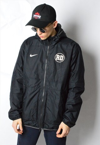 BLACK MINIMALIST NIKE WINDBREAKER JACKET WITH HOOD