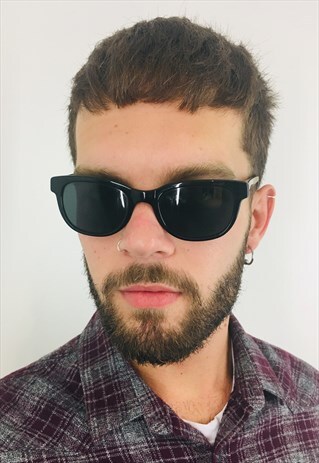 VINTAGE BLACK WAYFARER STYLE SUNGLASSES