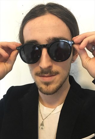 VINTAGE 1990S PERFECTLY ROUND BLACK SUNGLASSES