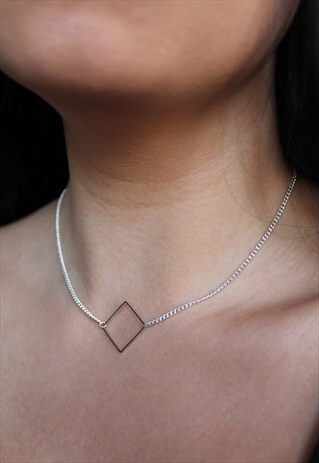 SQUARE NECKLACE