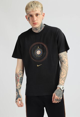 VINTAGE NIKE T-SHIRT