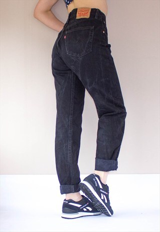VINTAGE BLACK 501 BOYFRIEND JEANS