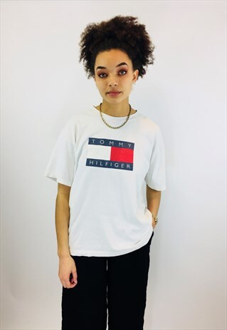 VINTAGE TOMMY HILFIGER 90S SPELLOUT T SHIRT