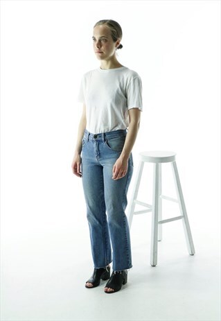 HIGH WAISTED BLUE DENIM / VINTAGE MOM JEANS
