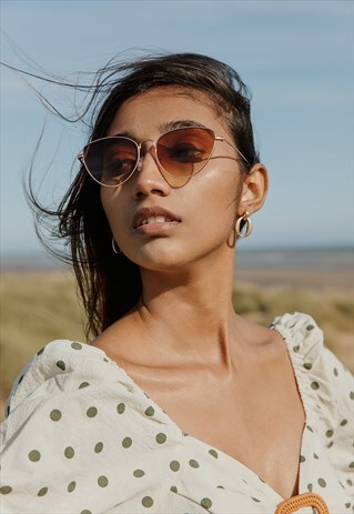 WIDE WIRE CAT EYE SUNGLASSES