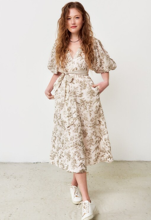 garment image