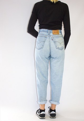 VINTAGE LEVI'S DISTRESSED STONEWASH BOYFRIEND JEANS