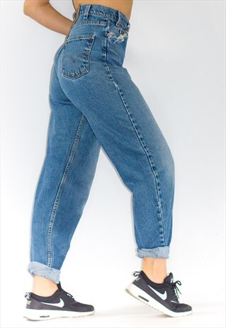 VINTAGE HIGH RISE TAPERED LEG LEVI'S MOM JEANS