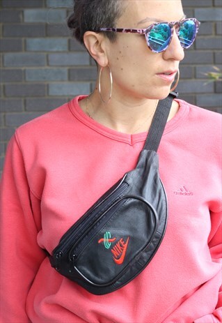 VINTAGE 1990S NIKE LEATHER BUM BAG