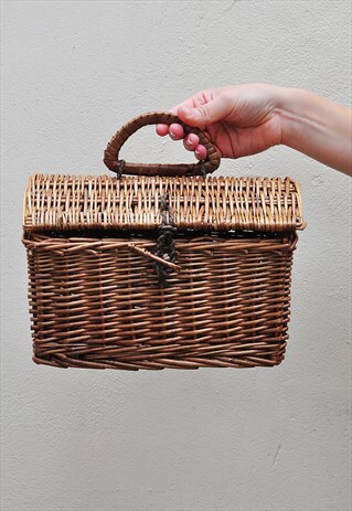 VINTAGE WICKER STRAW HANDBAG BASKET TOTE