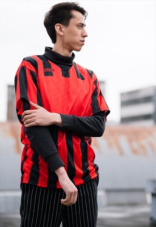 VINTAGE 90S STRIPED SPORTS FOOTBALL SHIRT