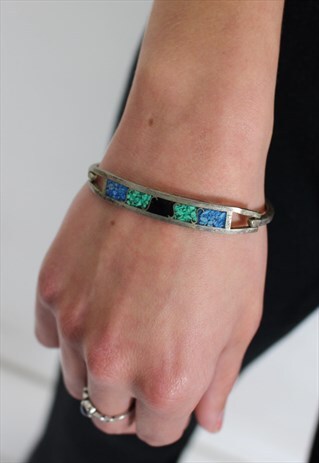 1970'S SILVER INLAID BOHO BANGLE