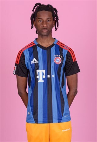 VINTAGE ADIDAS BAYERN MUNICH FOOTBALL SHIRT
