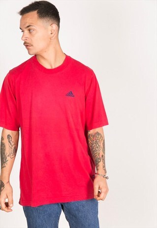 LAST UNIT SALE / VINTAGE 90S USA TSHIRT