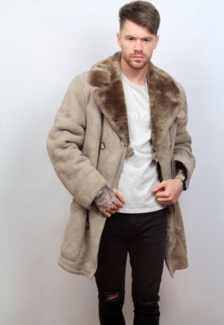 1970'S VINTAGE LONG LENGTH SHEEPSKIN/SHEARLING COAT IN GREY