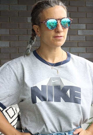 VINTAGE Y2K NIKE SPELLOUT GREY T SHIRT