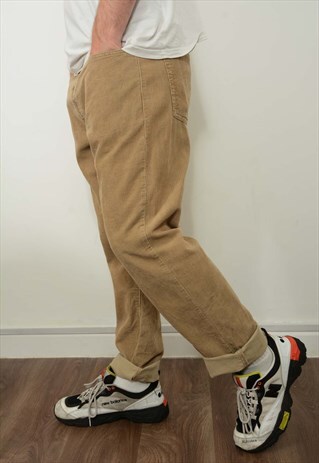 Vintage Levi's Corduroy micro Brown Size 38/32 