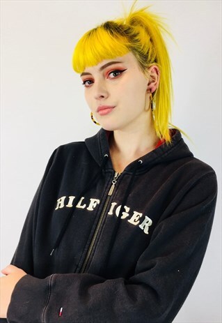 VINTAGE TOMMY HILFIGER 90S SPELLOUT HOODIE
